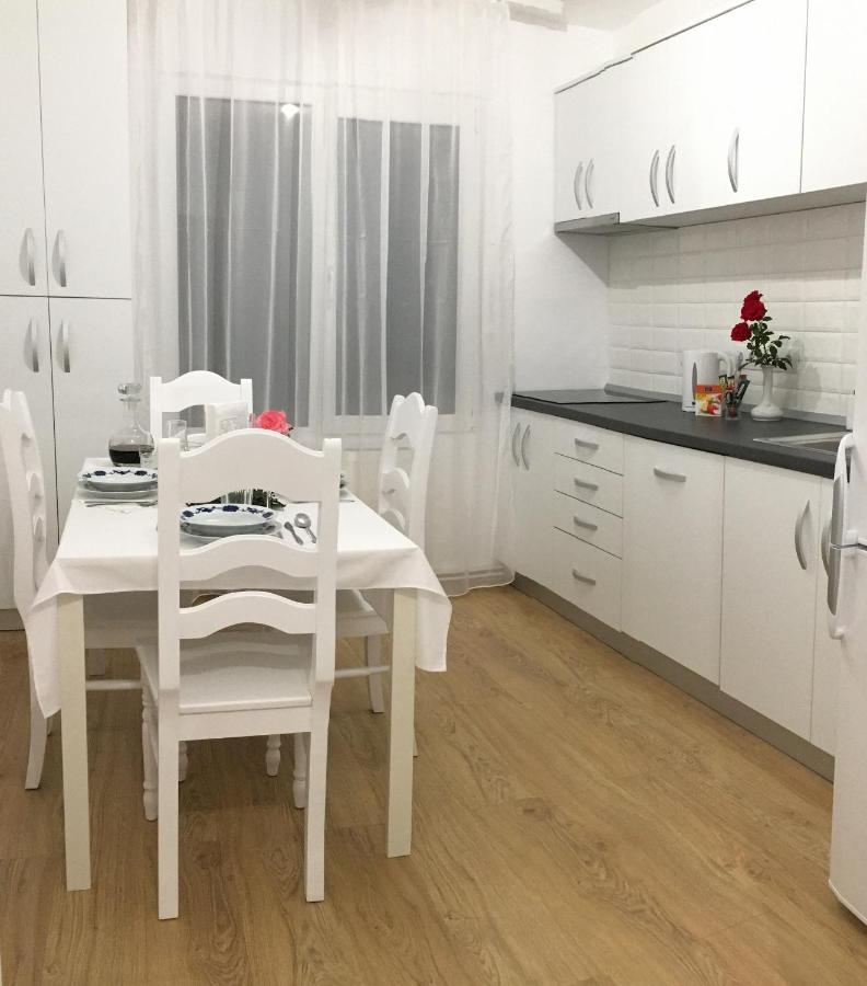 Daniela'S Apartaments Segesvár Kültér fotó