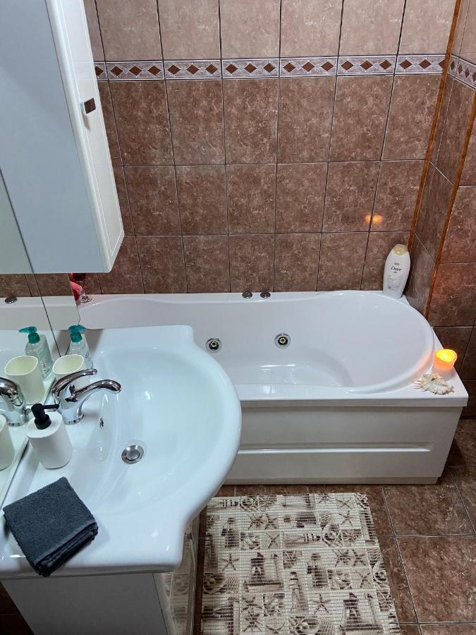 Daniela'S Apartaments Segesvár Kültér fotó